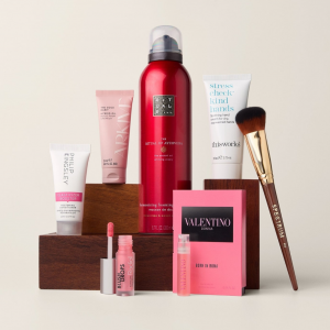 LOOKFANTASTIC August Beauty Box 2026 + Discount Code